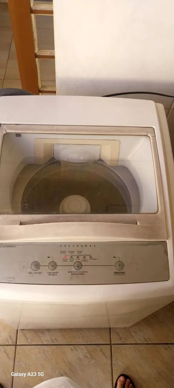 Maquina de lavar roupas 
