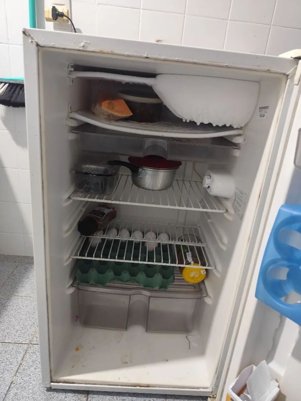 Geladeira consul, Mesa Granito e Sofá  - Foto 2