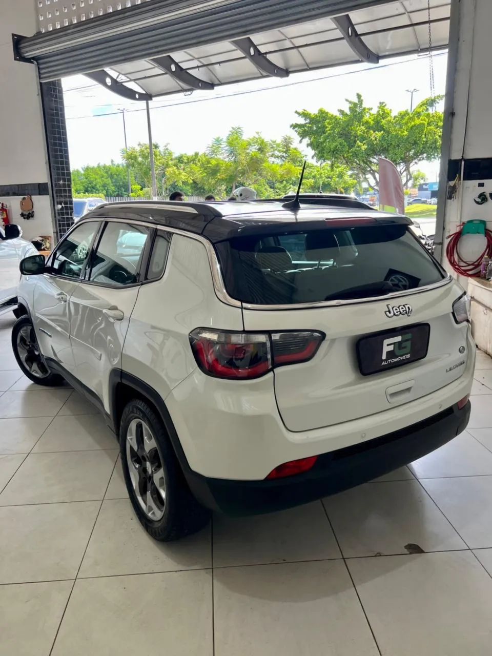 Jeep Compass Limited 2.0 4X2 Flex 16V Aut. 2017 - Foto 4