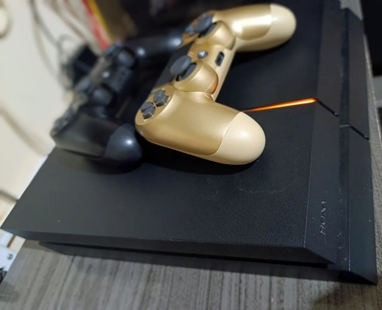 Ps4 Fat 500gb + 2 controles