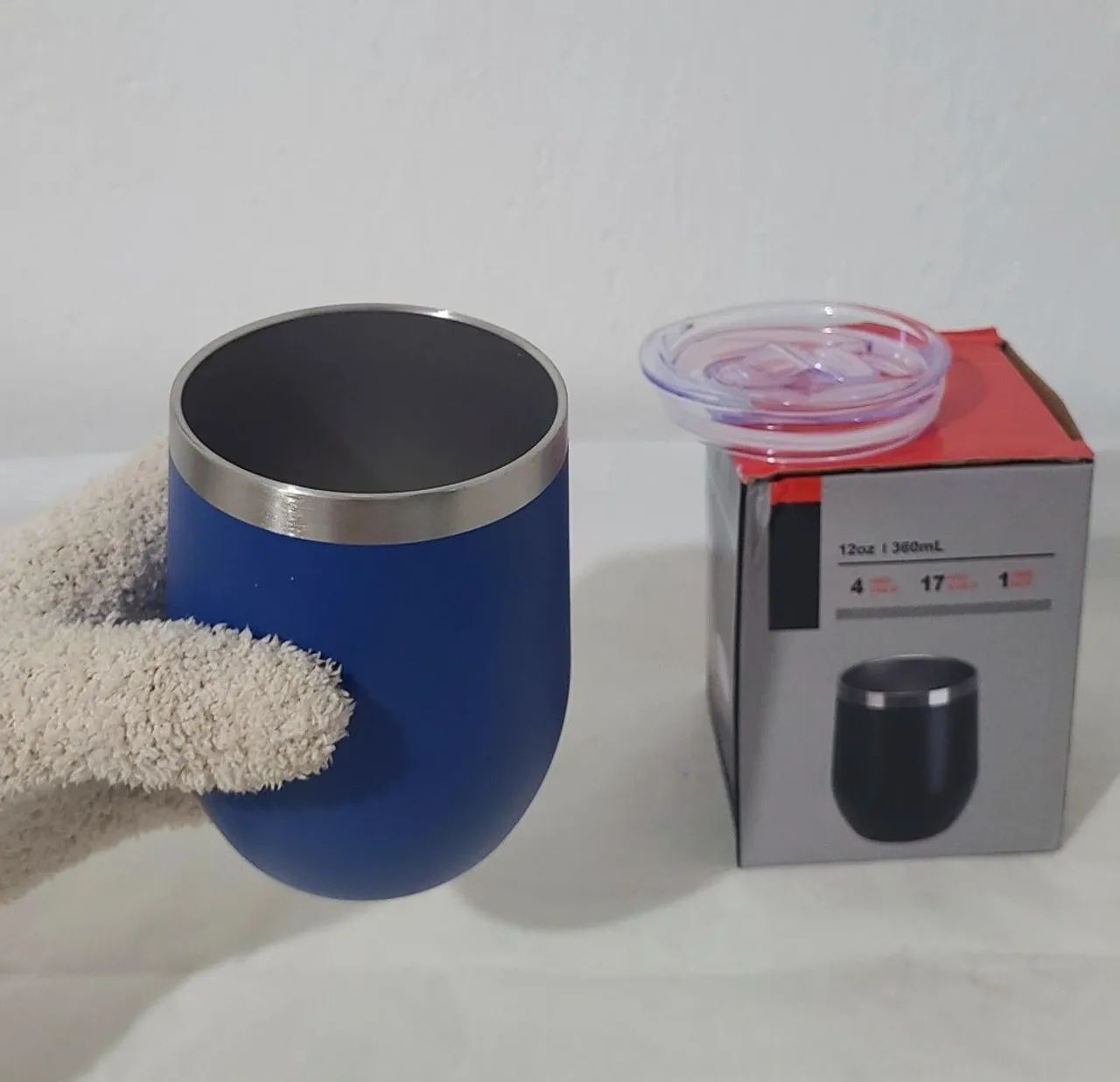 Copo azul marinho com tampa de 360 ml, lindo, novo, confortável.  - Foto 2
