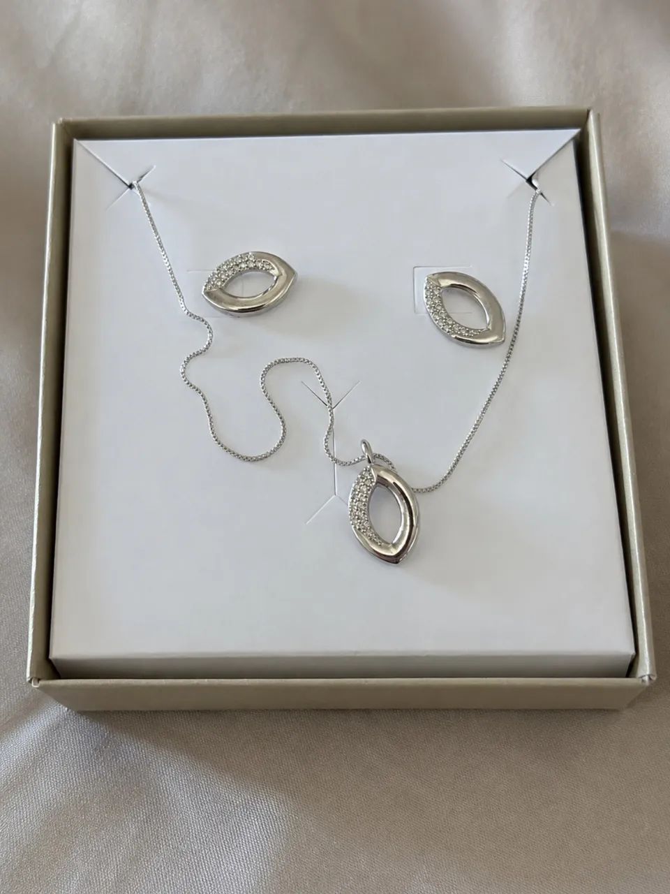     Conjunto de Acessórios Morana Prateado - Foto 2