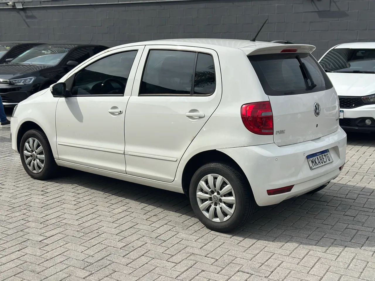 Volkswagen Fox Bluemotion 1.0 MI Total Flex 12V 5P 2014 - Foto 3