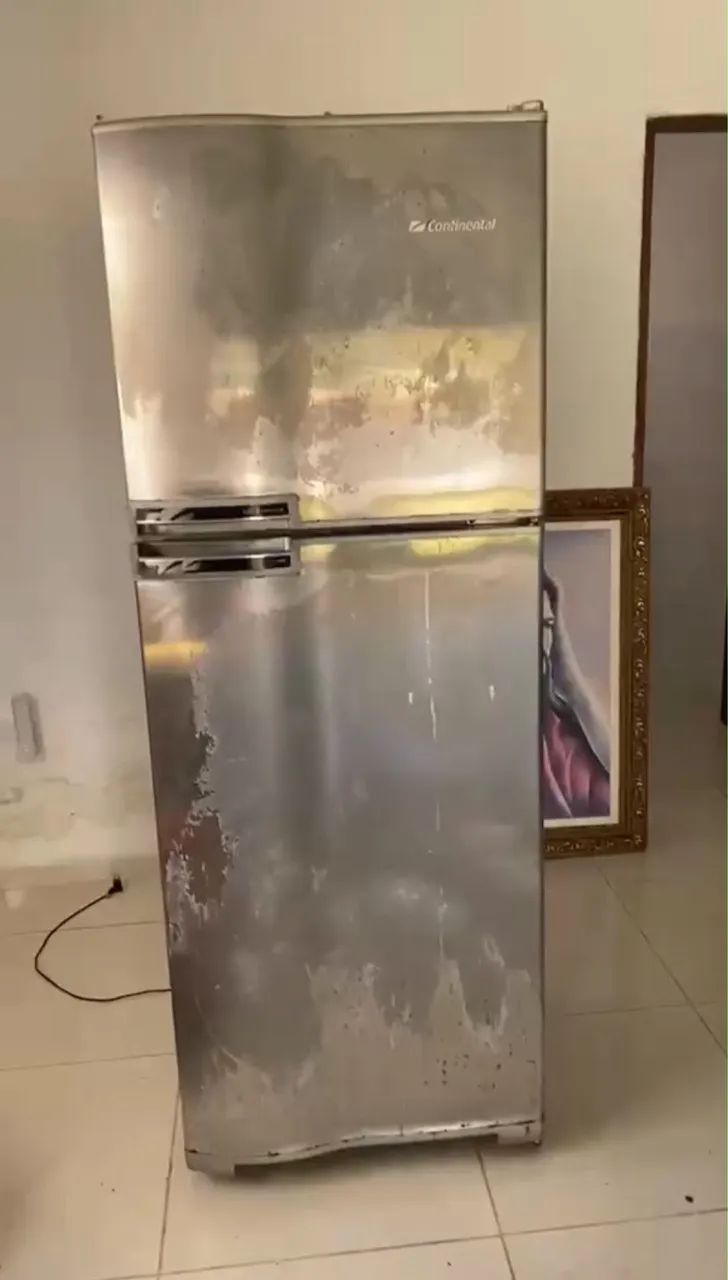 Geladeira Continental Inox 