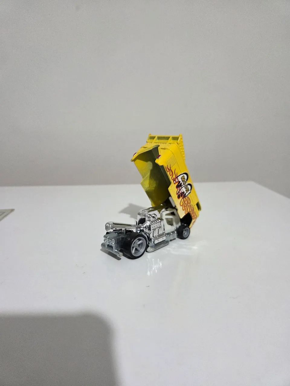 Hot Wheels Drag Bus mooneyes - Foto 2