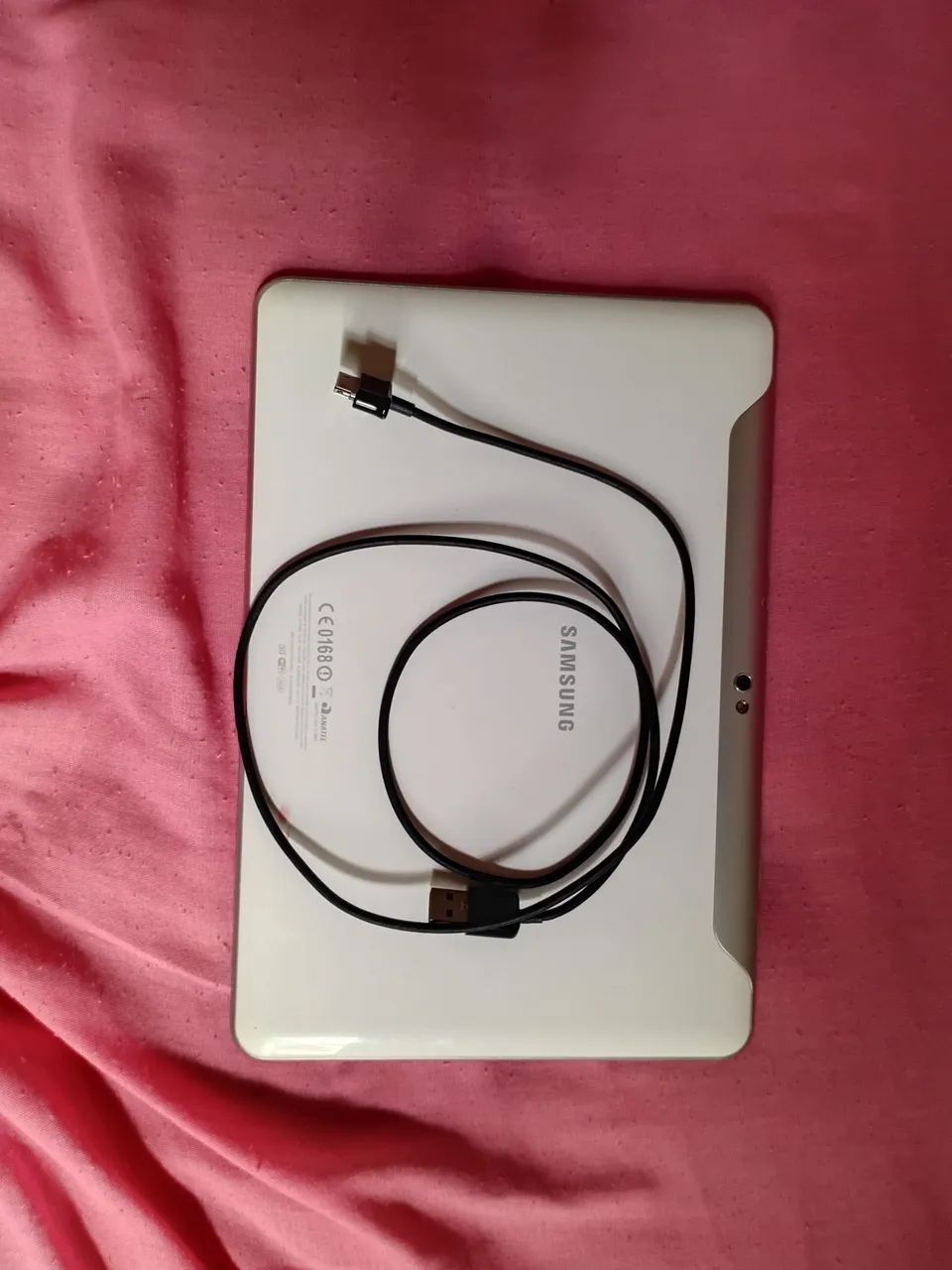 Vendo um tablets branco da Samsung cm defeito  mais o cabo. - Foto 3