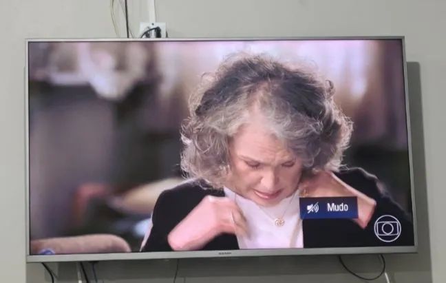 TV SEMP SMART 50 POLEGADAS - Foto 2