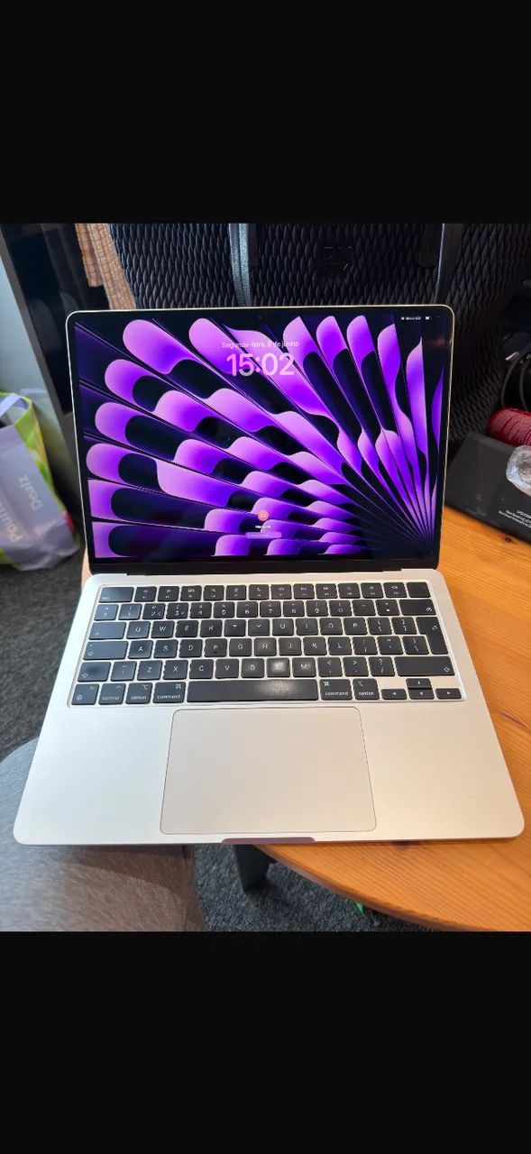 Macbook