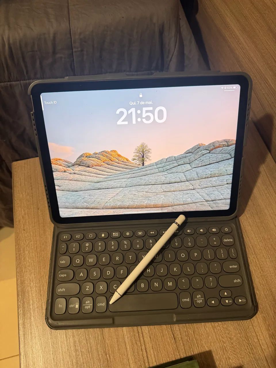 iPad Air 4 64 Gb + Capa Teclado + Caneta - Tablets e E-Readers