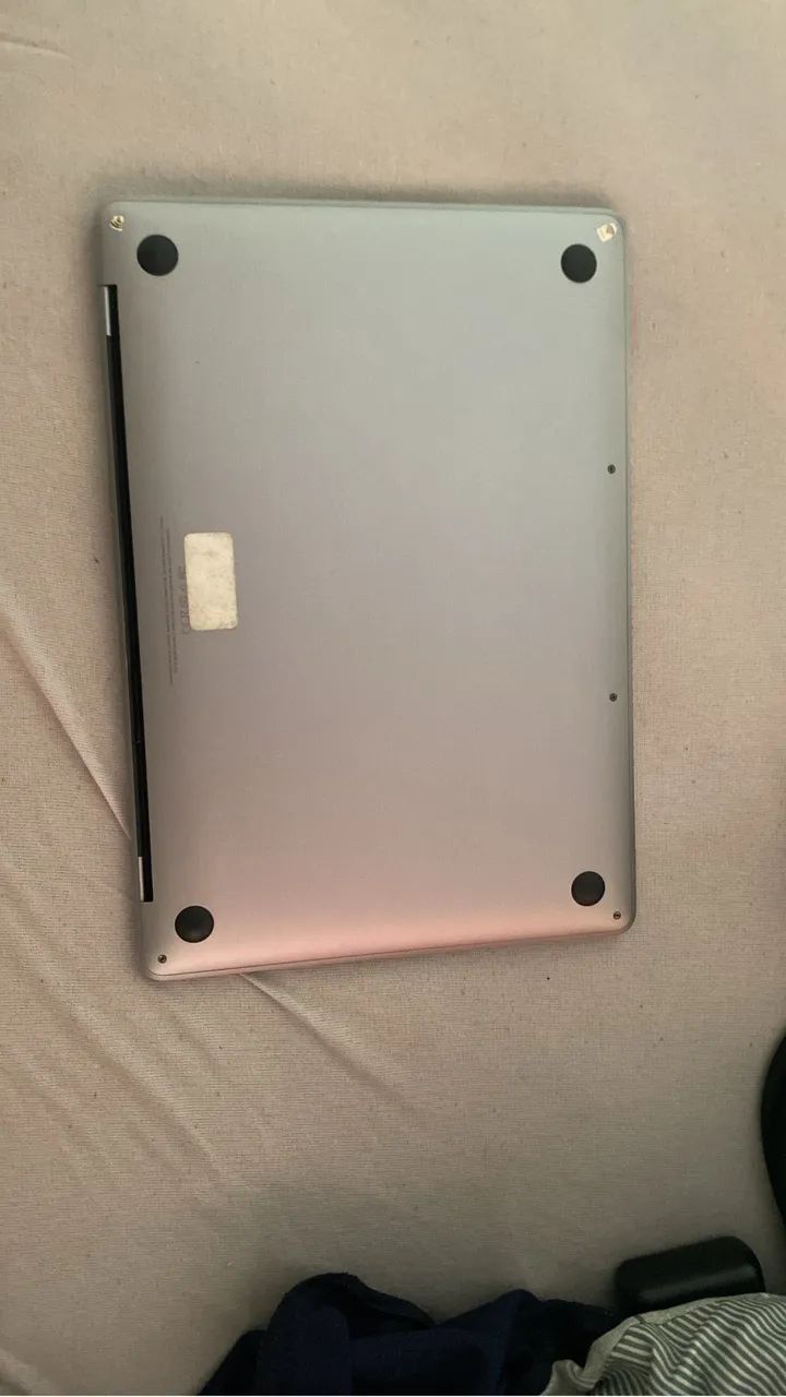 MACBOOK 13 PRO 2017 - Foto 2