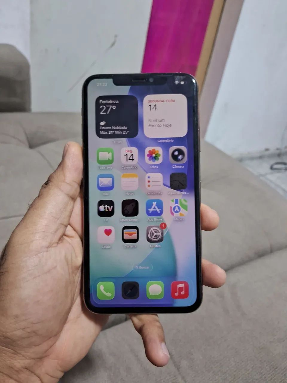 IPhone 11 pro max funcionando tudo 
