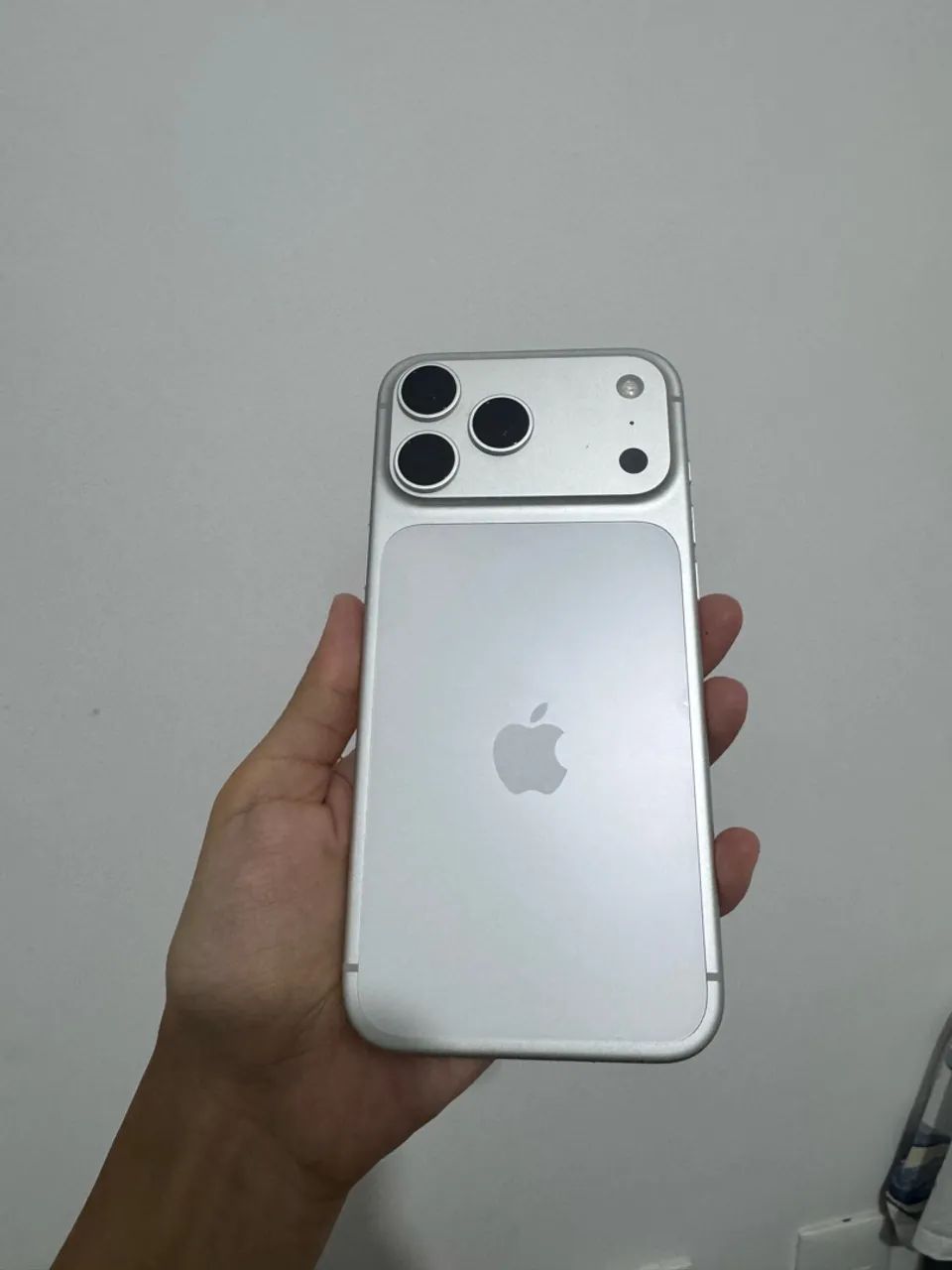 iPhone 17 Pro Max 256GB - branco bateria100%