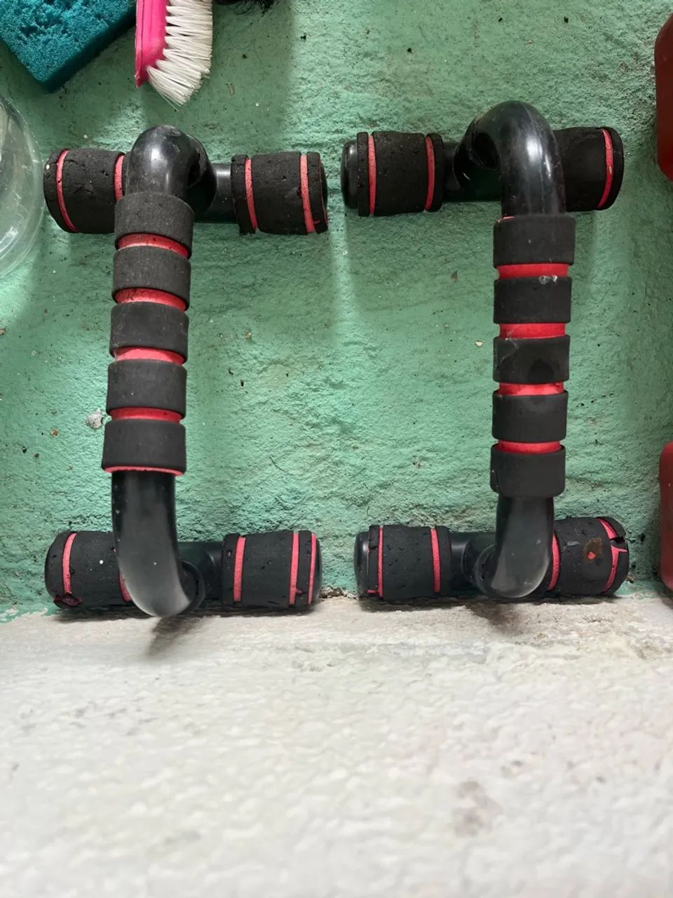 Roda abdominal e barras paralelas chão  - Foto 2