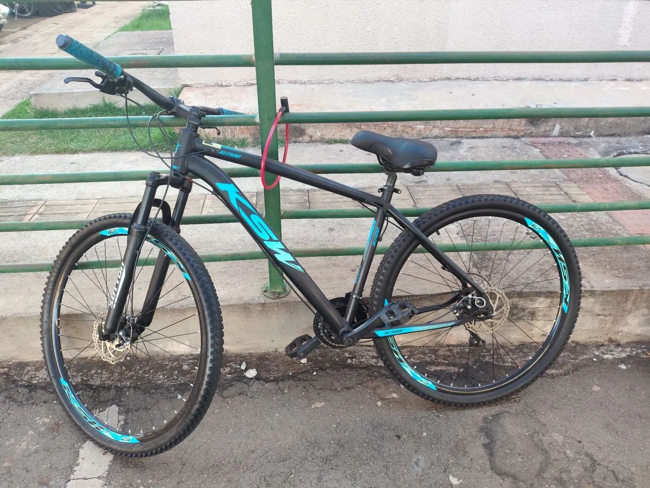 Bicicleta semi nova 