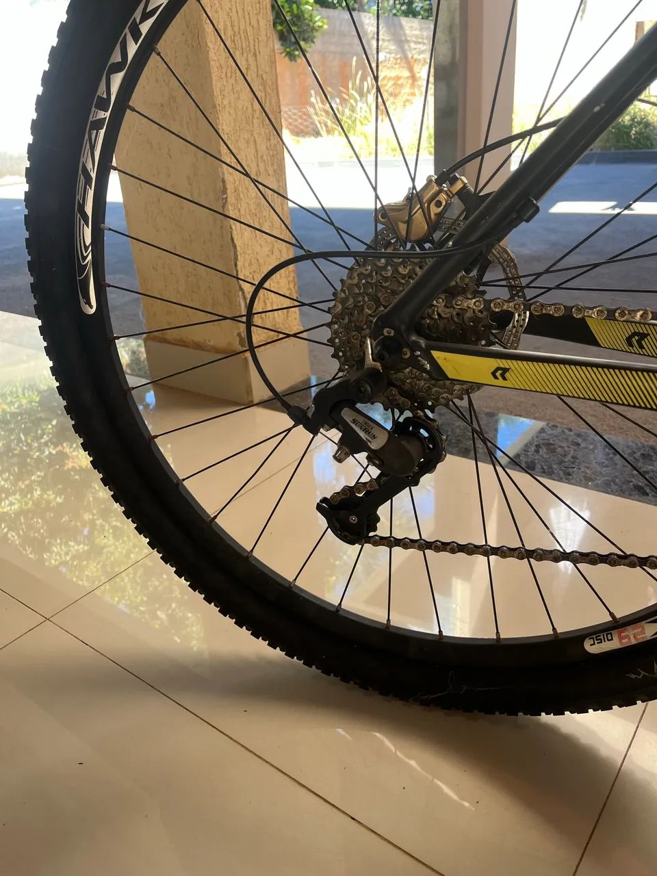 Bicicleta seminova muito nova  - Foto 2