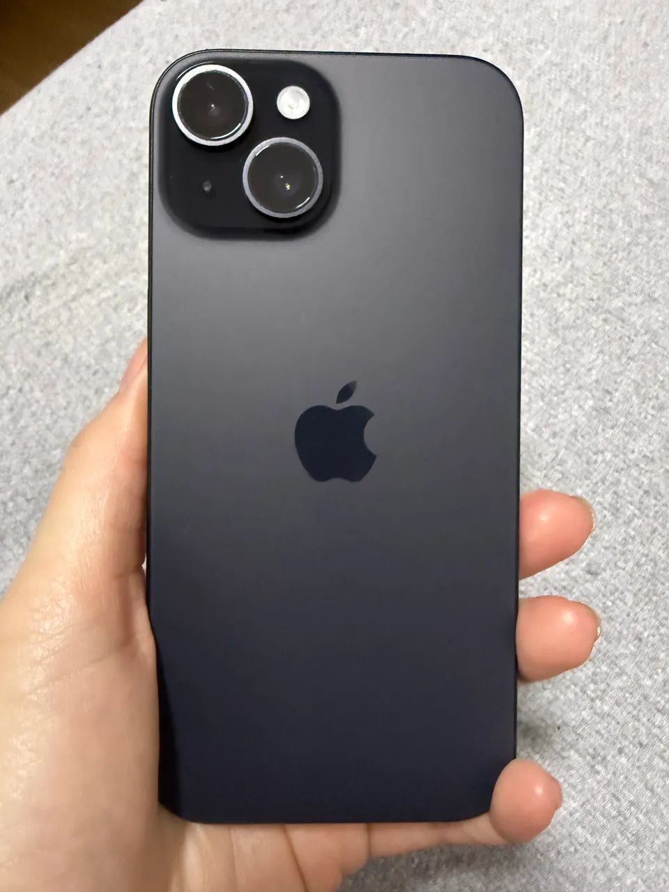 iPhone 15  256gb