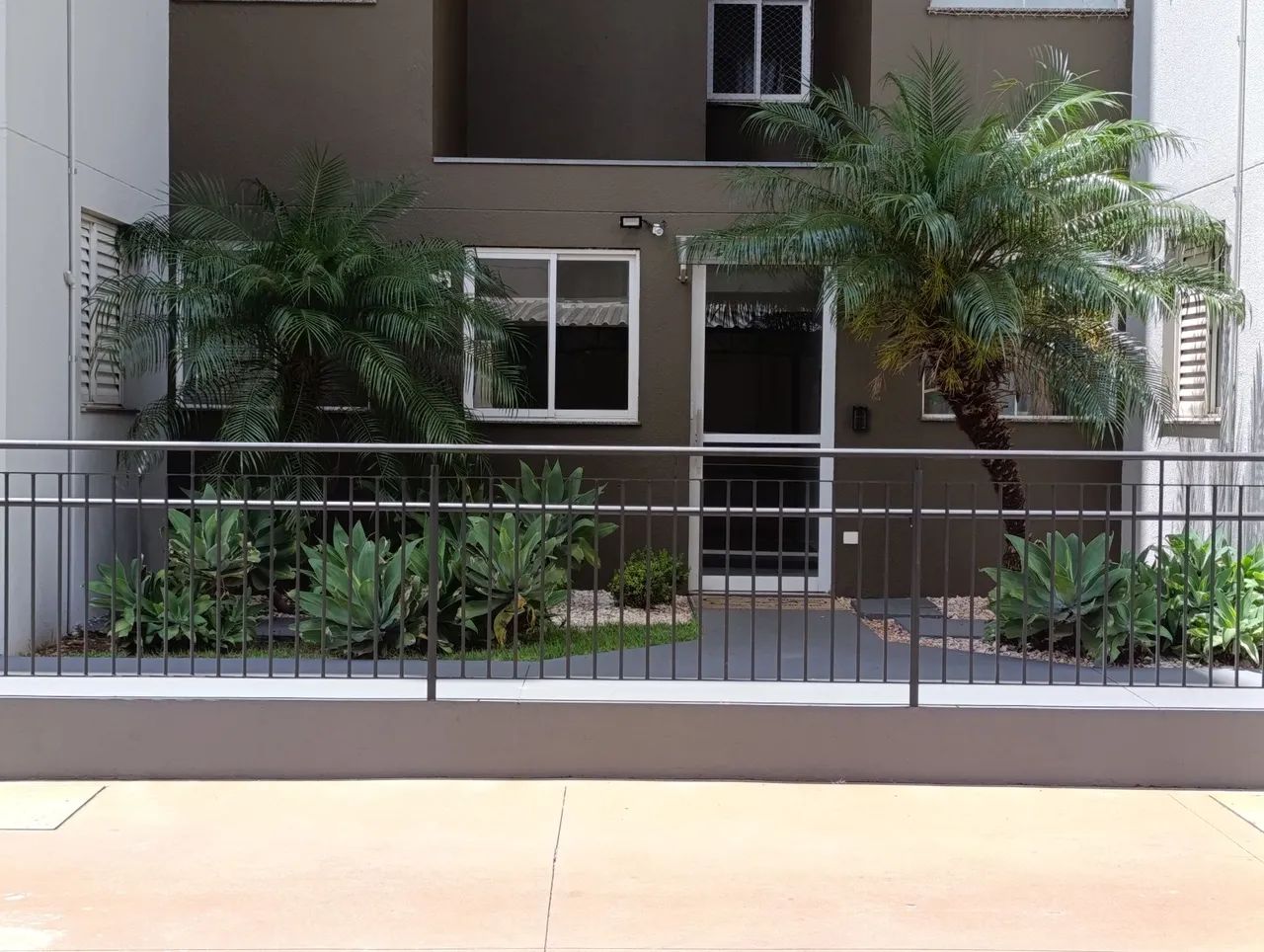 Alugo Apto 3 quarto próx UNINGA  - Foto 2