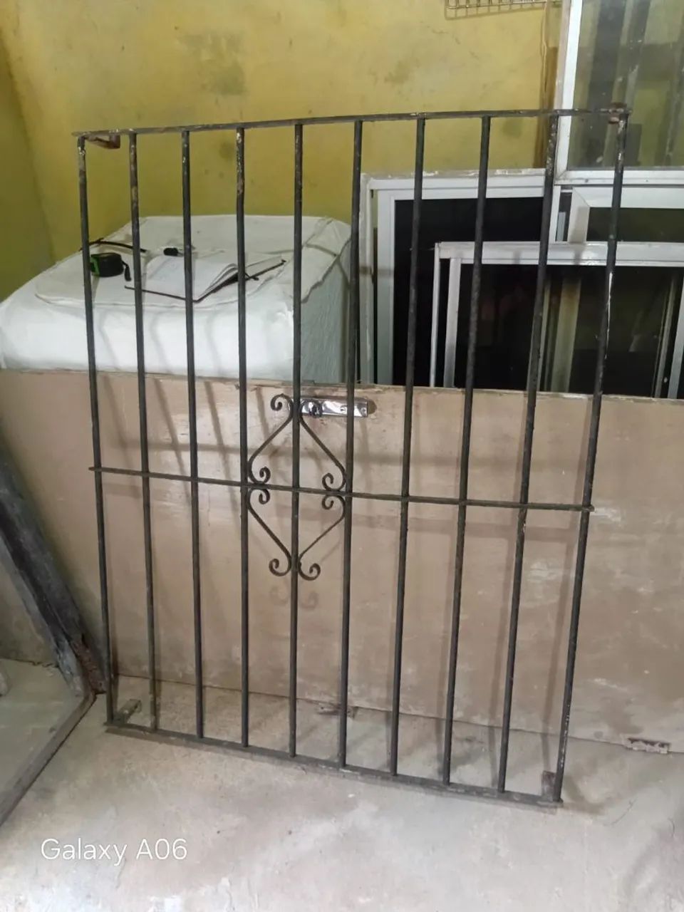 Vendo grade para janela