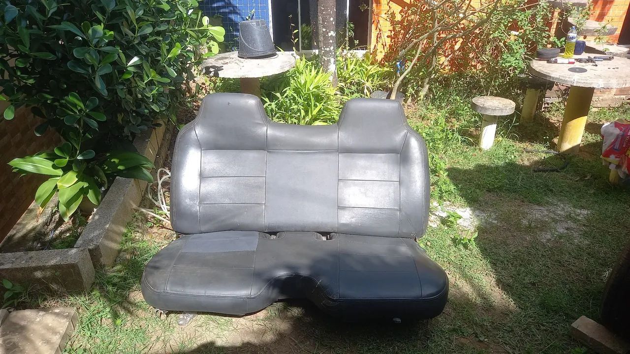 Banco Caminhonete S10 ano 98 excelente estado  - Foto 2