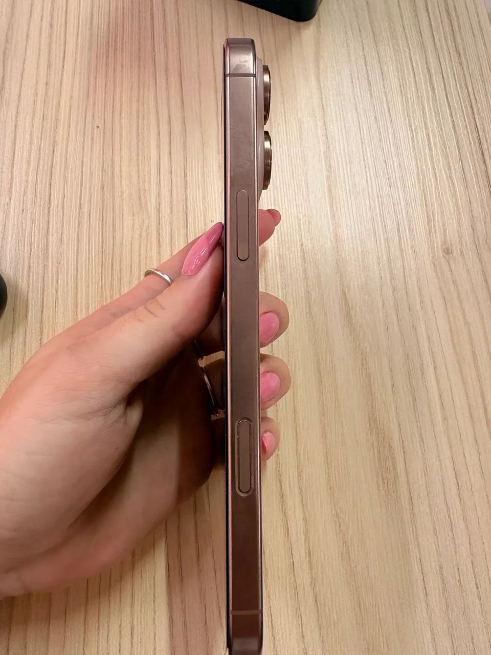 iphone 16 pro max  - Foto 3