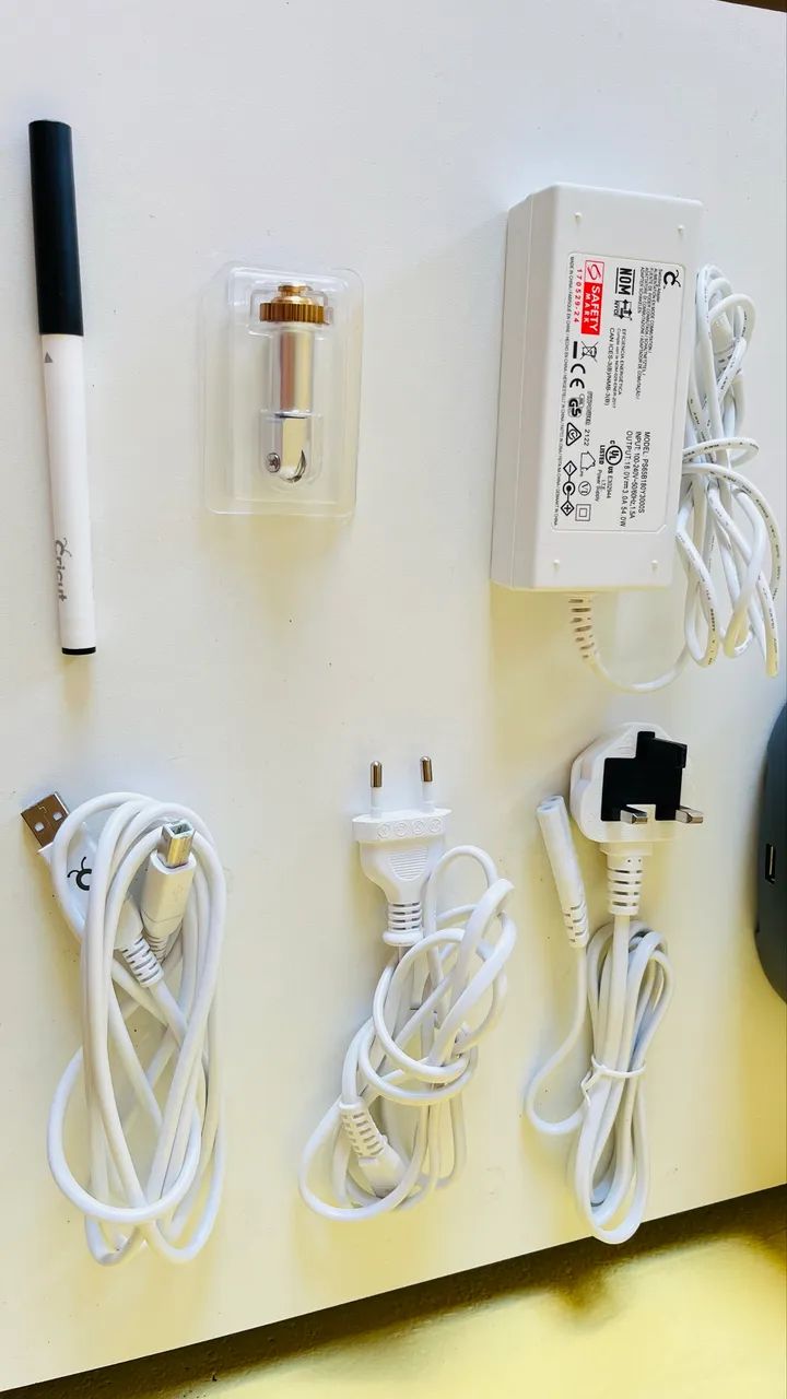 Cricut Maker em perfeito estado - Ideal para personalizados e papelaria  - Foto 4