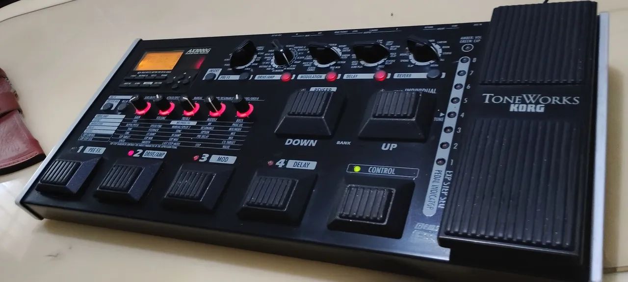 Pedaleira Guitarra Korg ToneWorks AX3000G  - Foto 4