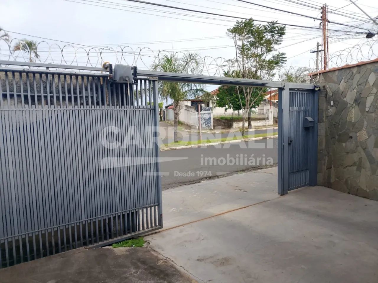Casa com excelente localização próximo comércio e supermercados - Foto 3