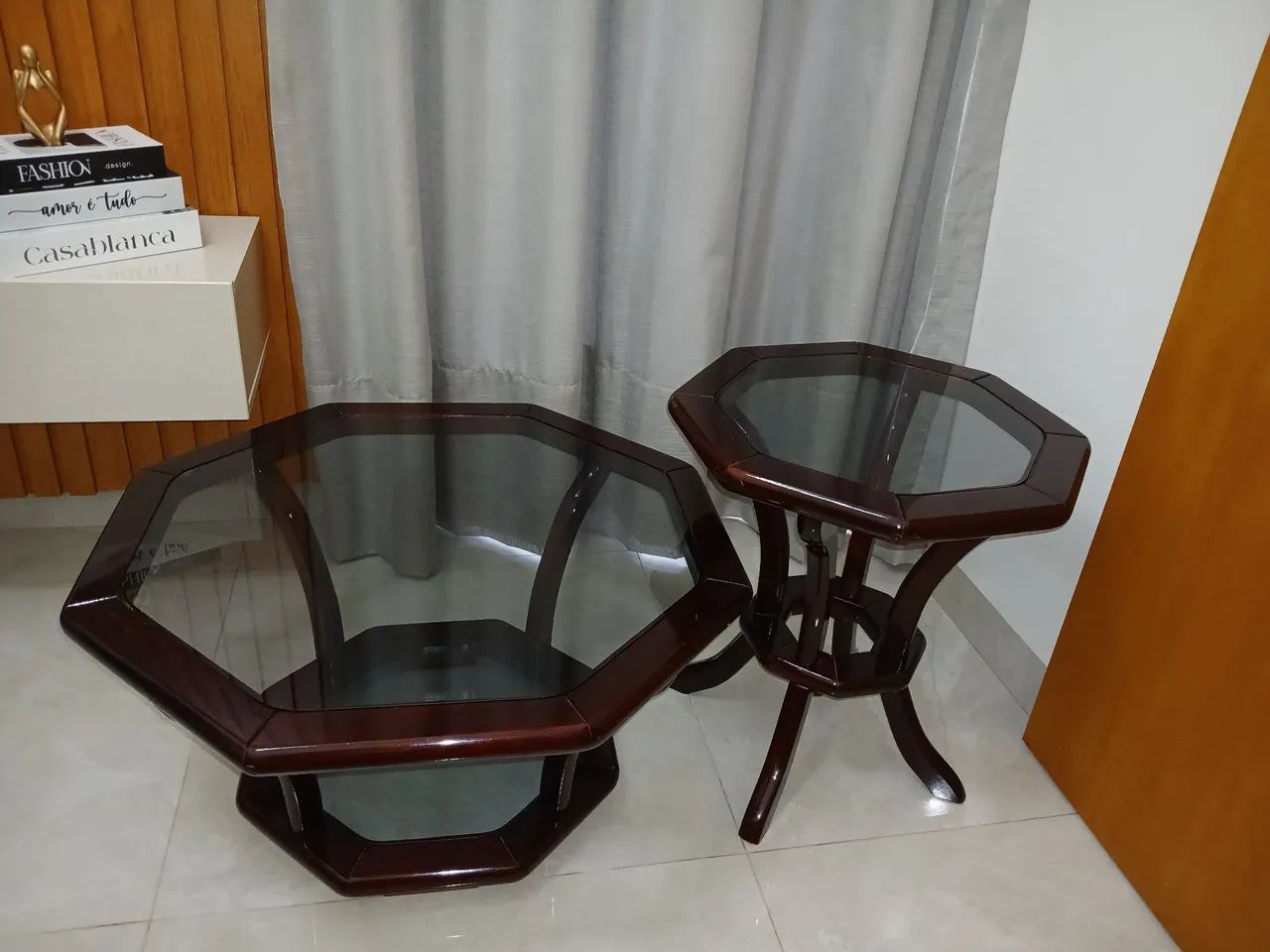 Vendo kit com 02 mesinhas de sala - Foto 2