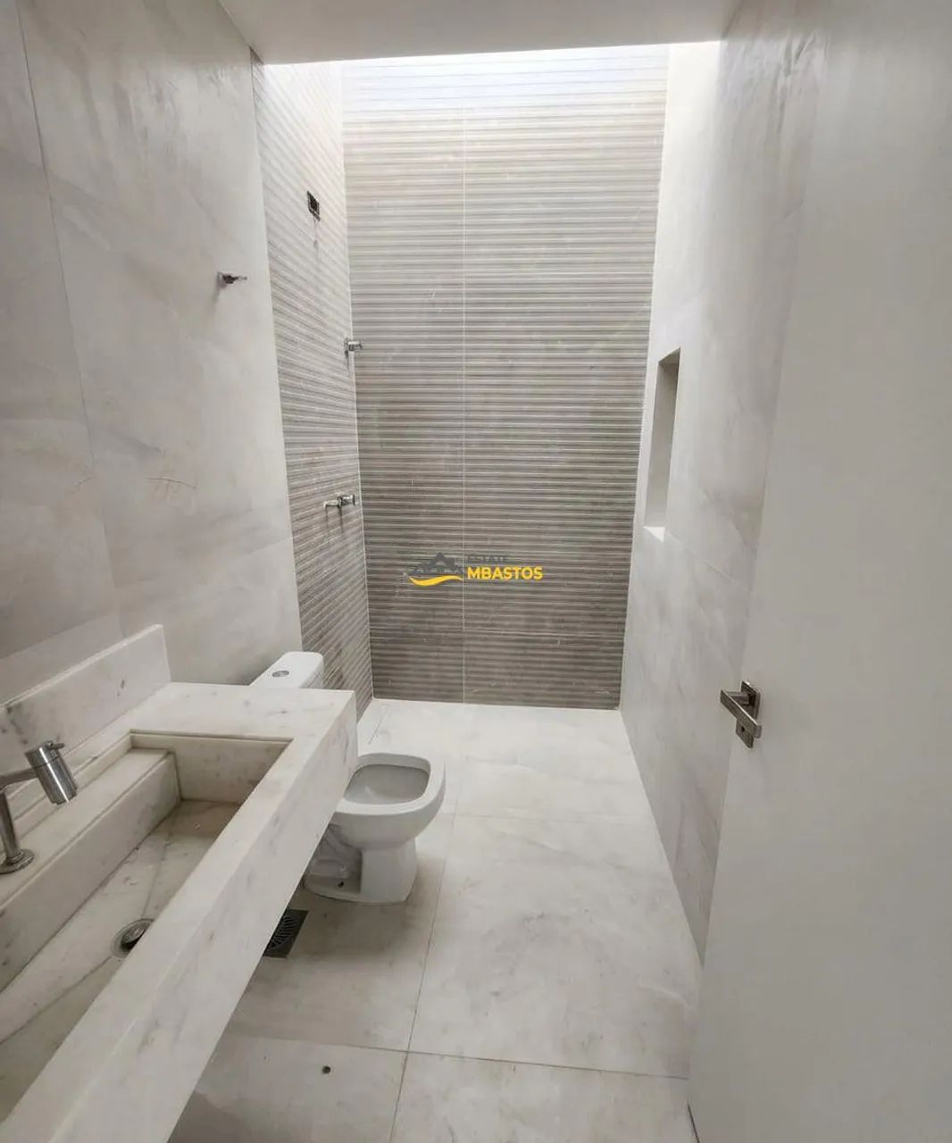 Casa geminada duplex à venda com 131 m² e 3 quartos no Santa Amélia em Belo Horizonte REF: - Foto 4