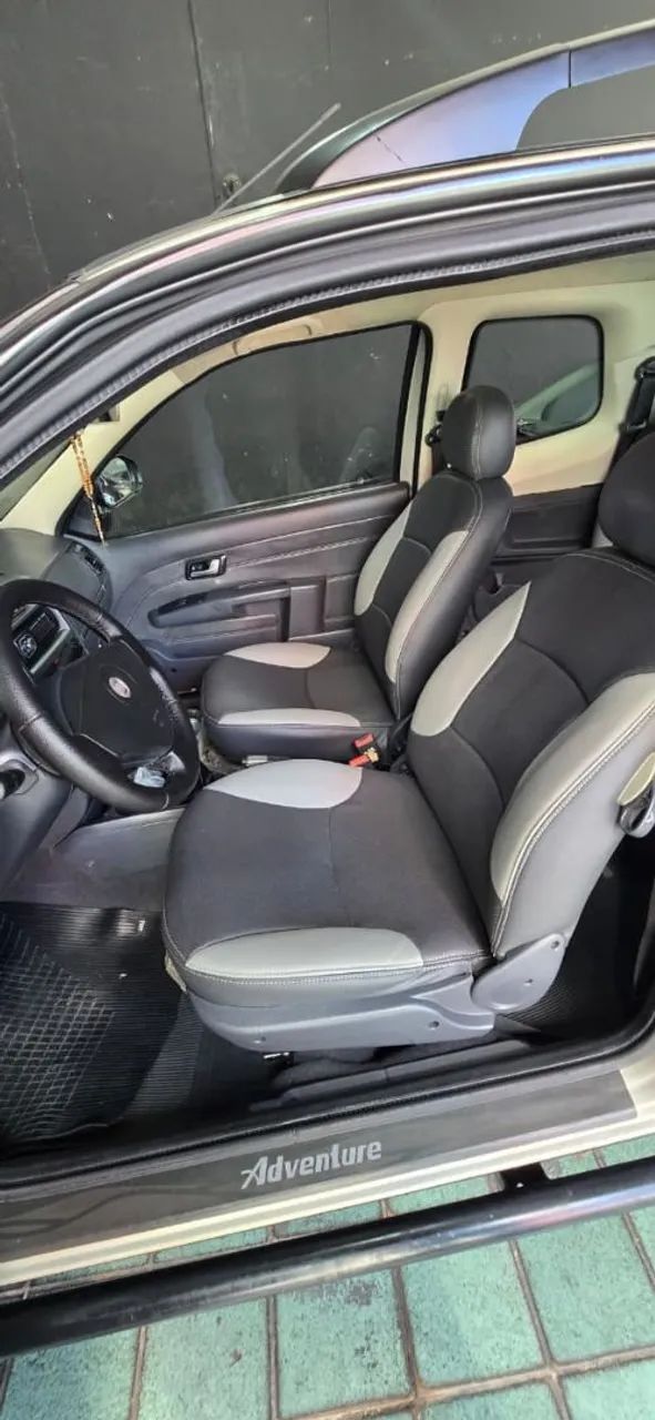 Fiat Strada Adventure1.8/ 1.8 Locker Flex CD 2012 - Foto 5