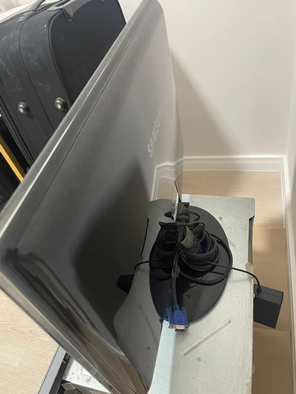 Monitor Samsung SyncMaster P2370 23? - Conservado + Cabos - Foto 2