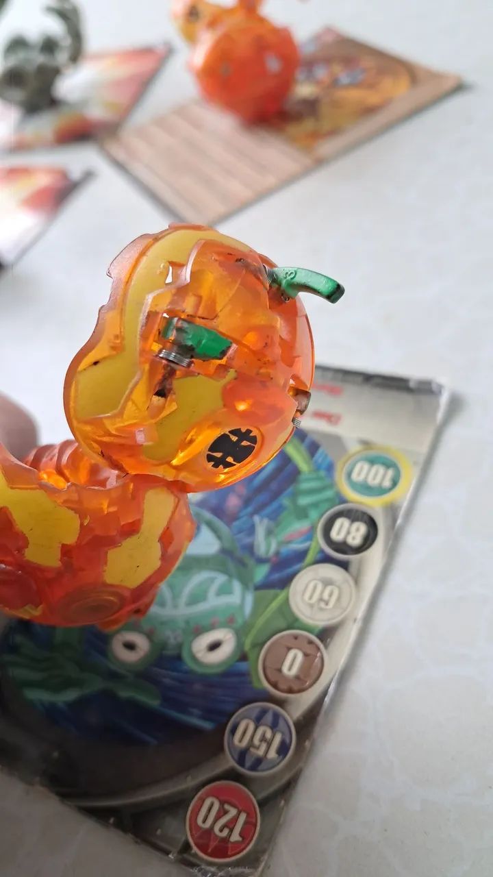 Bakugan Stug Bakusolar especial muito raro Solar Orange  - Foto 5