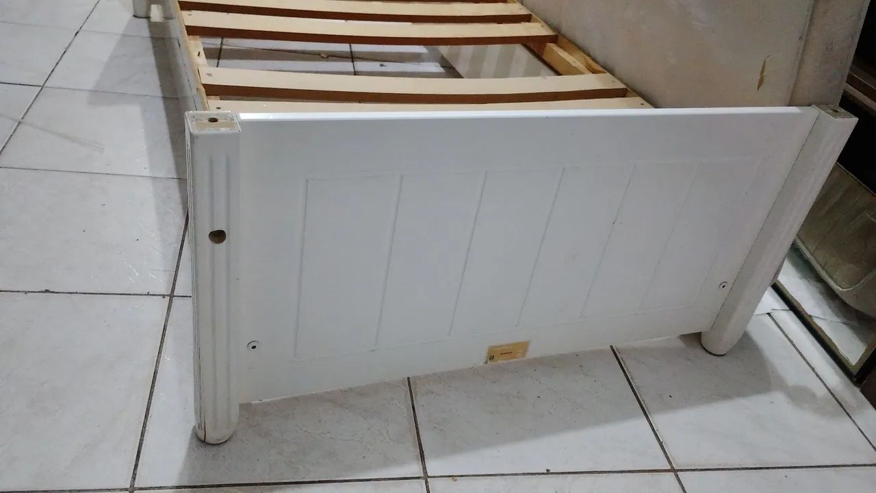 Cama infantil com colchão