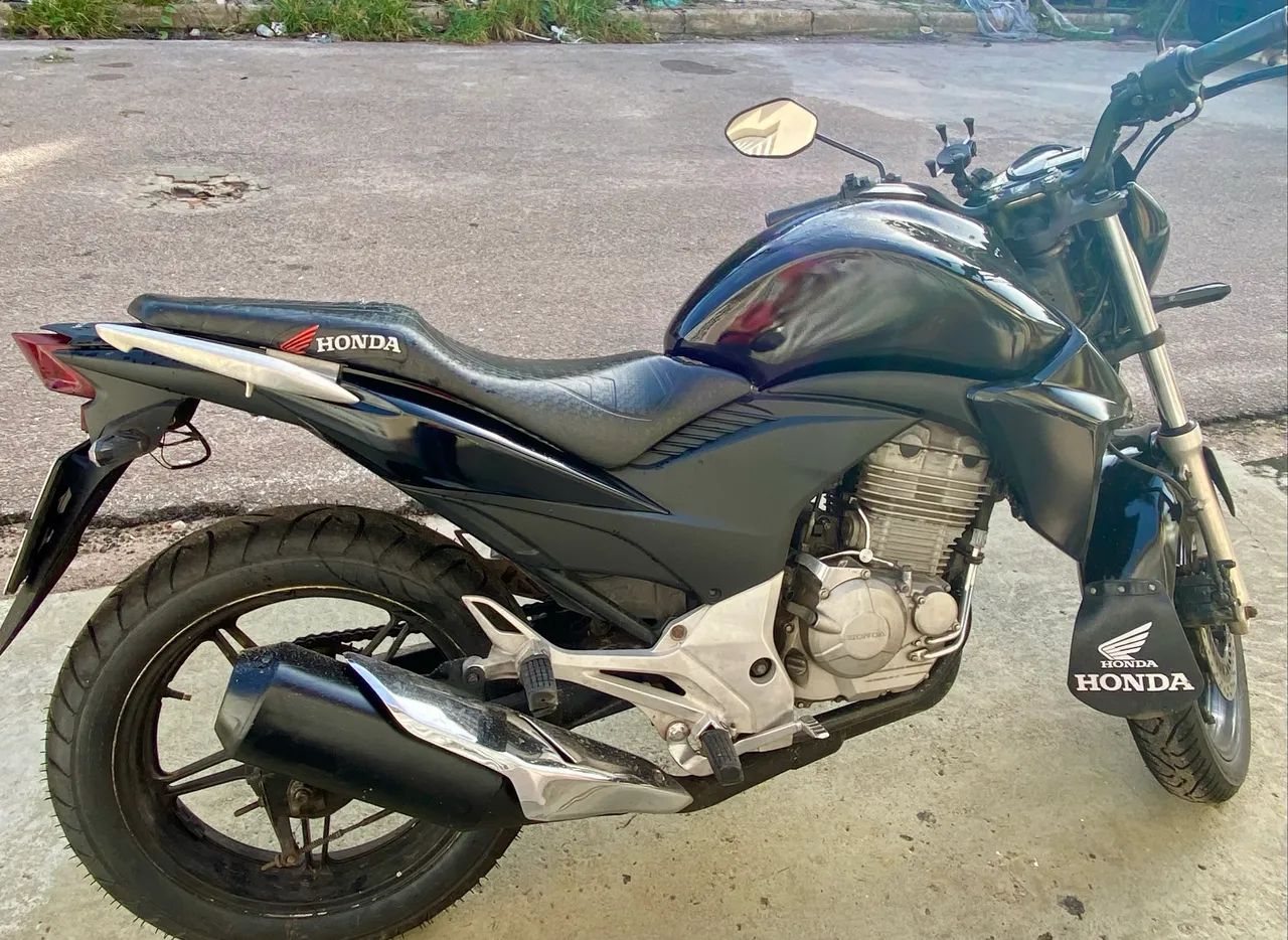 CB 300  - Foto 4