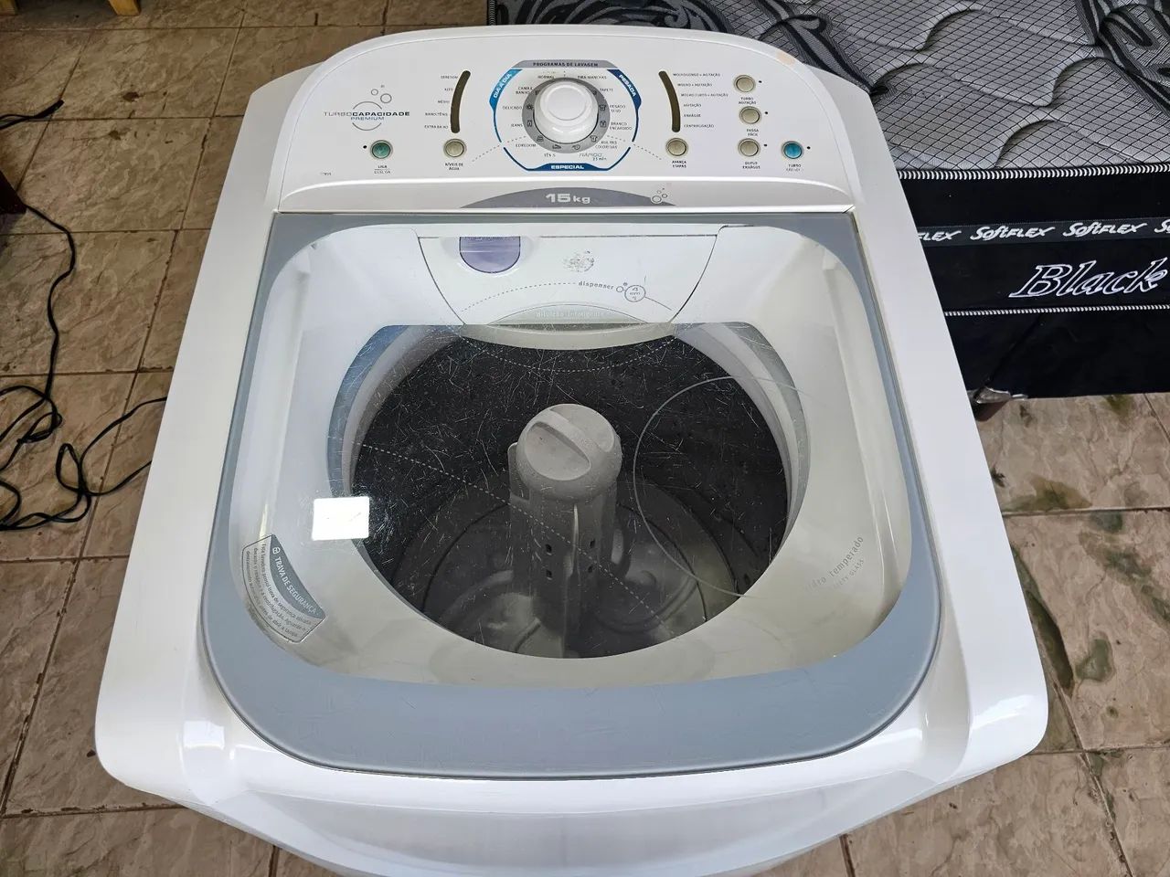 Máquina bate e seca 15kg usada funcionando perfeitamente  - Foto 2