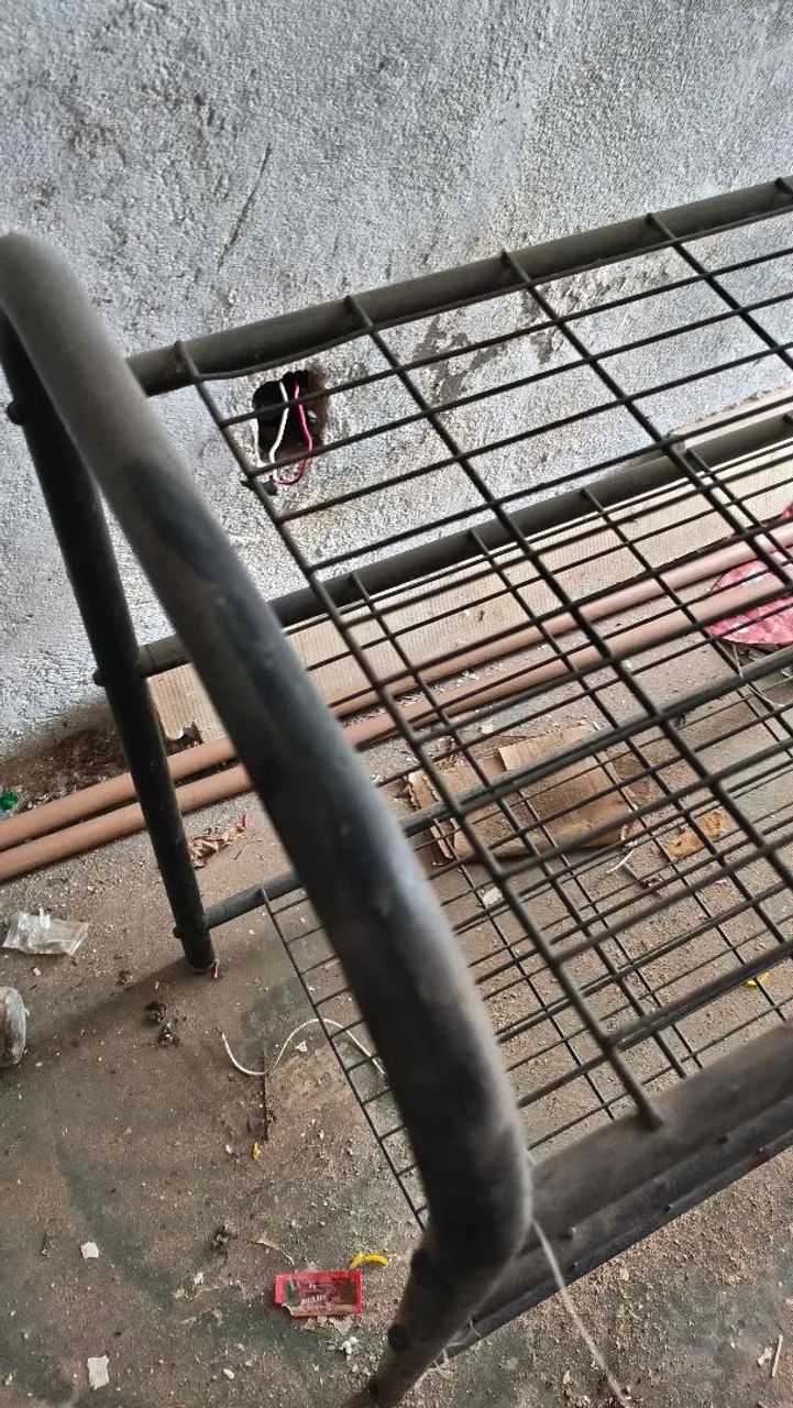 Sapateira prateleira de ferro preta aramada  - Foto 5