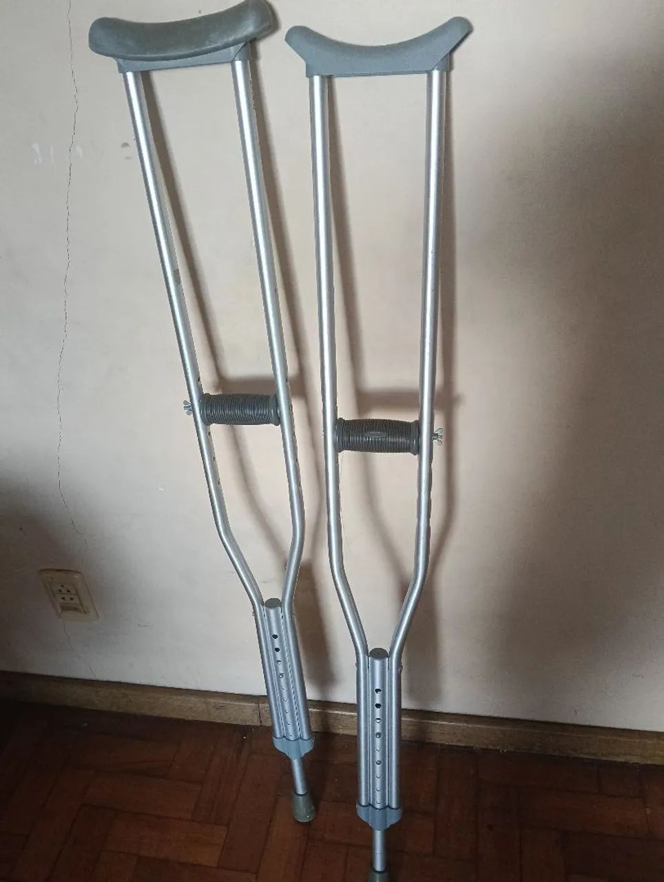 Muleta mercur semi nova