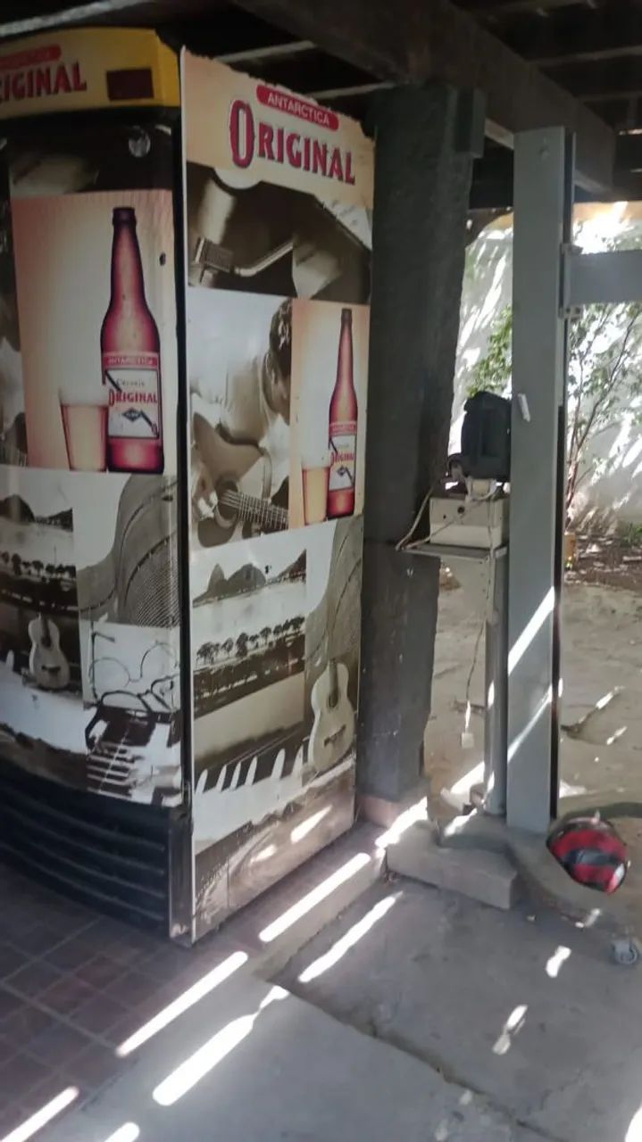 Vendo Geladeira marca metal frio  - Foto 2