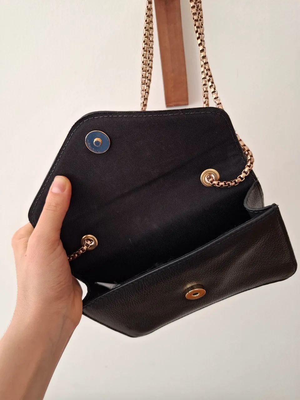 Bolsa Santa Lolla Couro Legítimo  - Foto 4