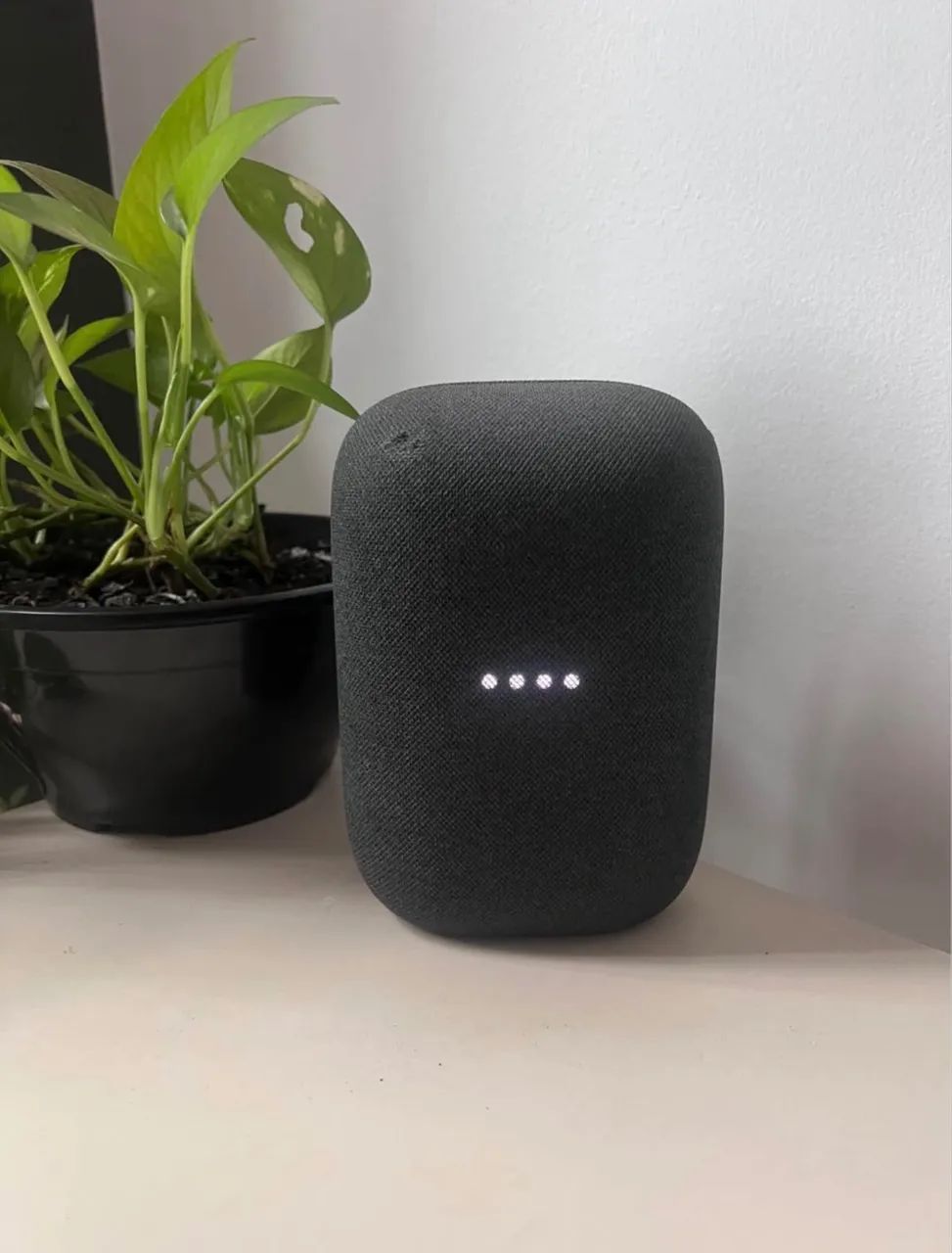 Caixa de som Nest Google comando de voz