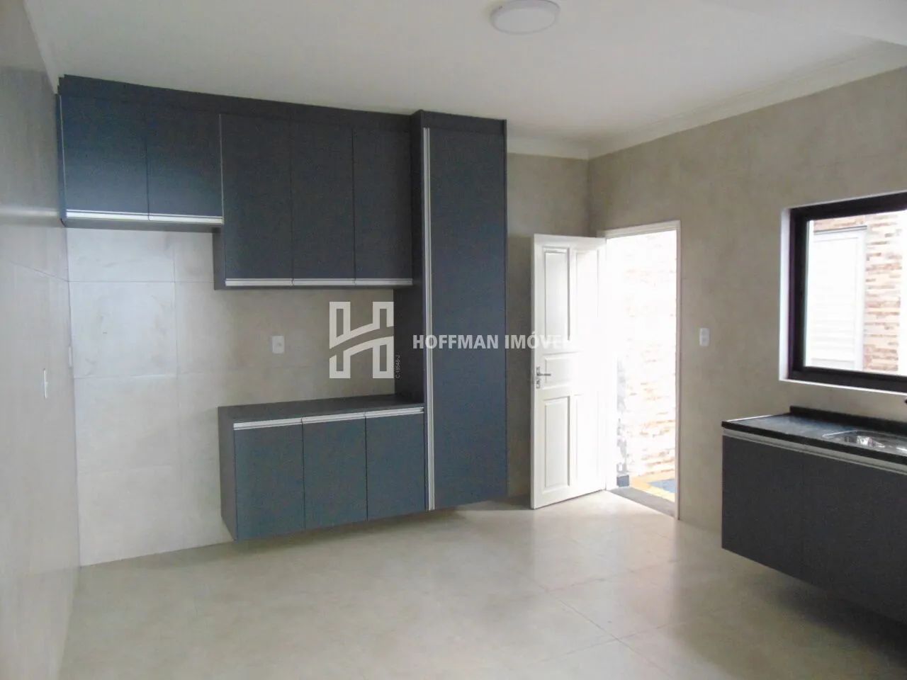 Sobrado com 2 dormitórios à Venda, 99 m² - Santa Maria. - Foto 3