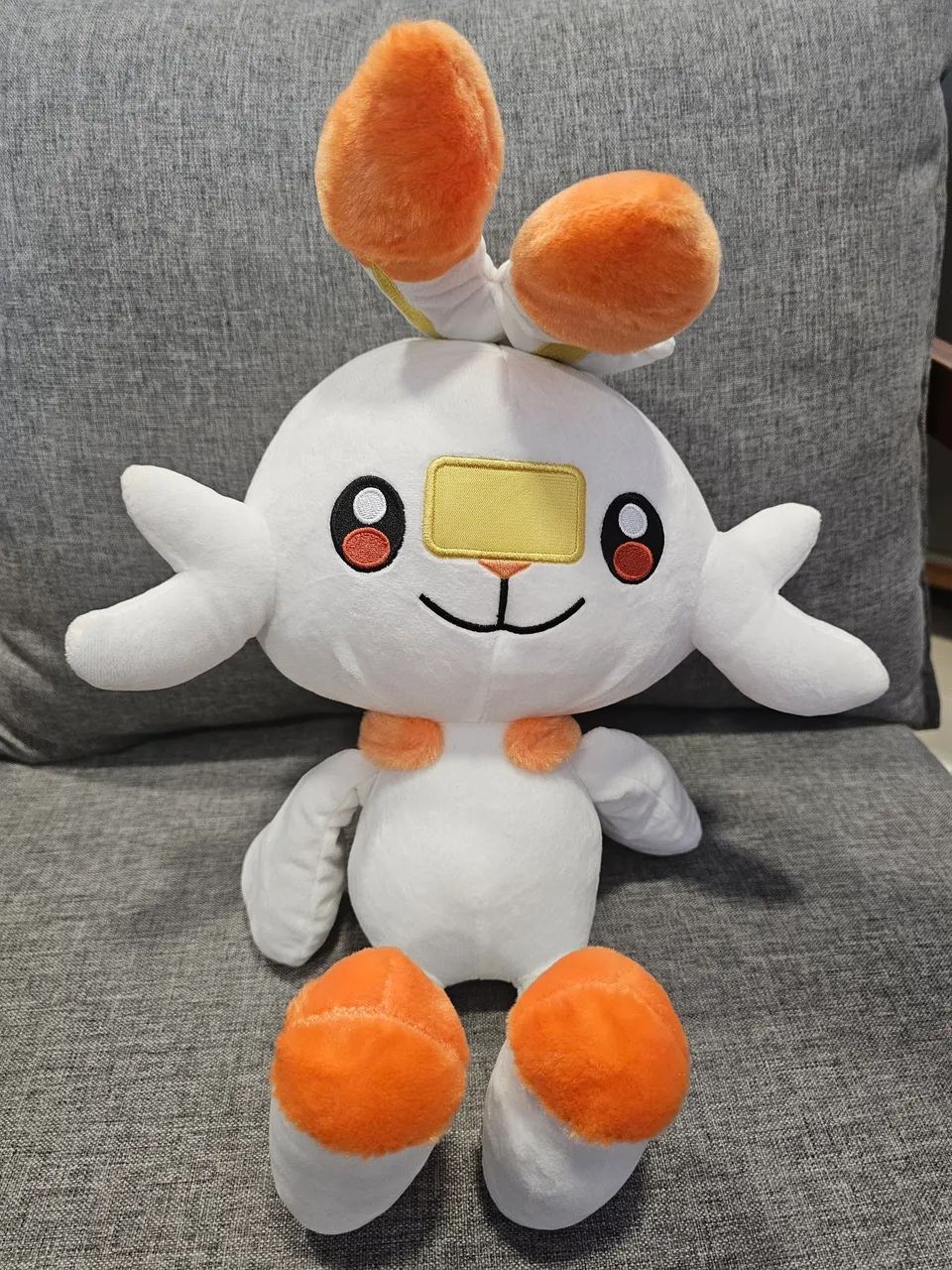 Pelúcia Pokémon Scorbunny Nova 33cm