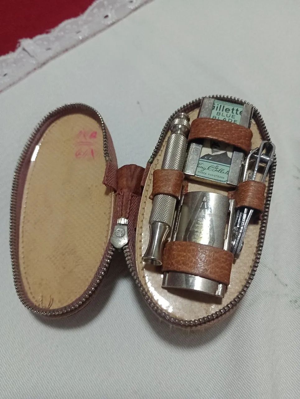 Kit barbear viagem antigo Gillette  - Foto 4