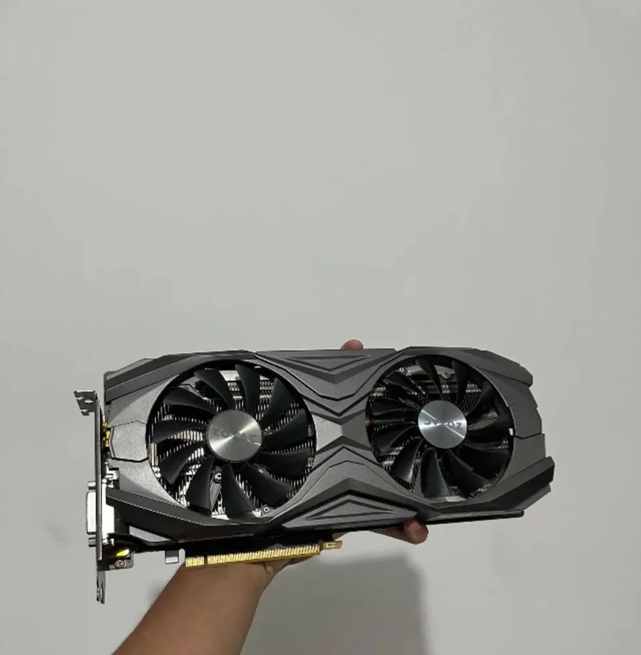 Gtx 1070ti AMP Edition Zotac - Foto 3