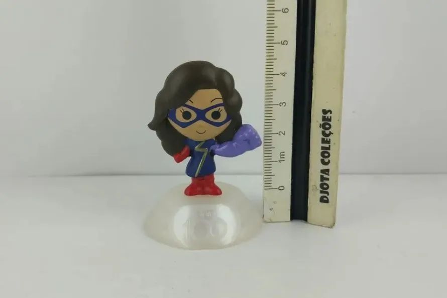 Coleção Disney 100 anos M.S Marvel  - Foto 3