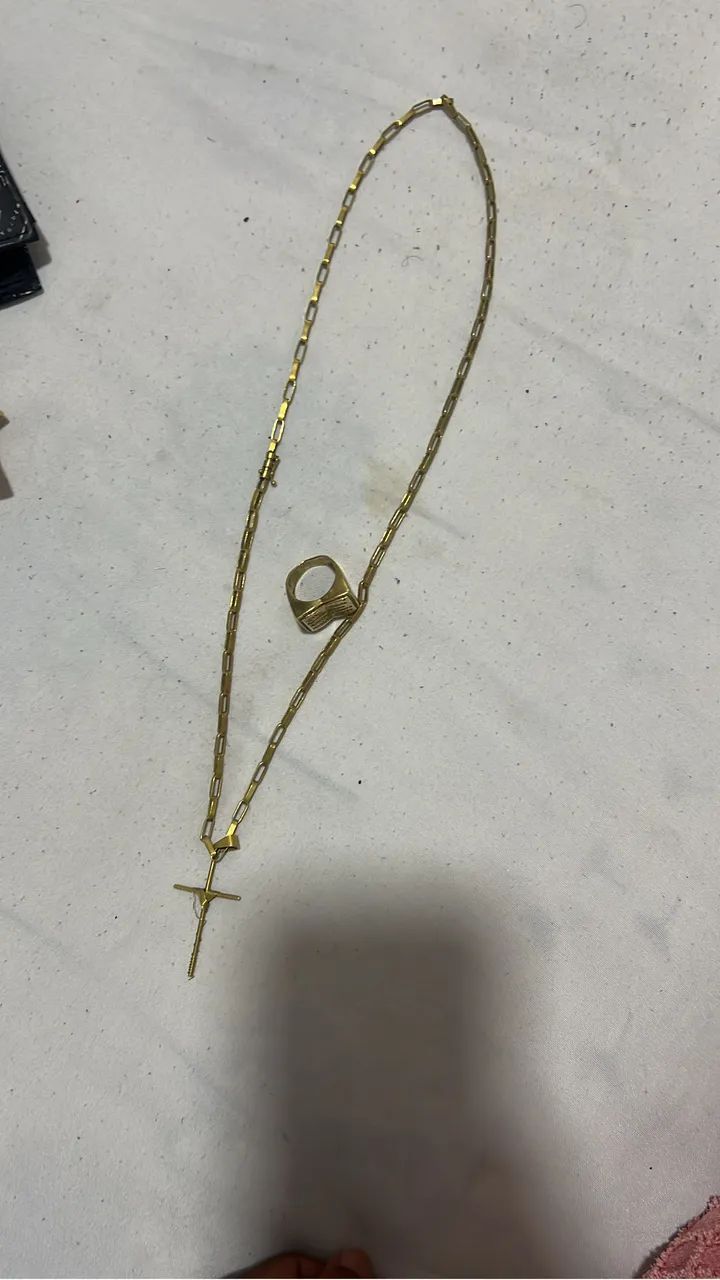 Corrente moeda antiga e dedeira 