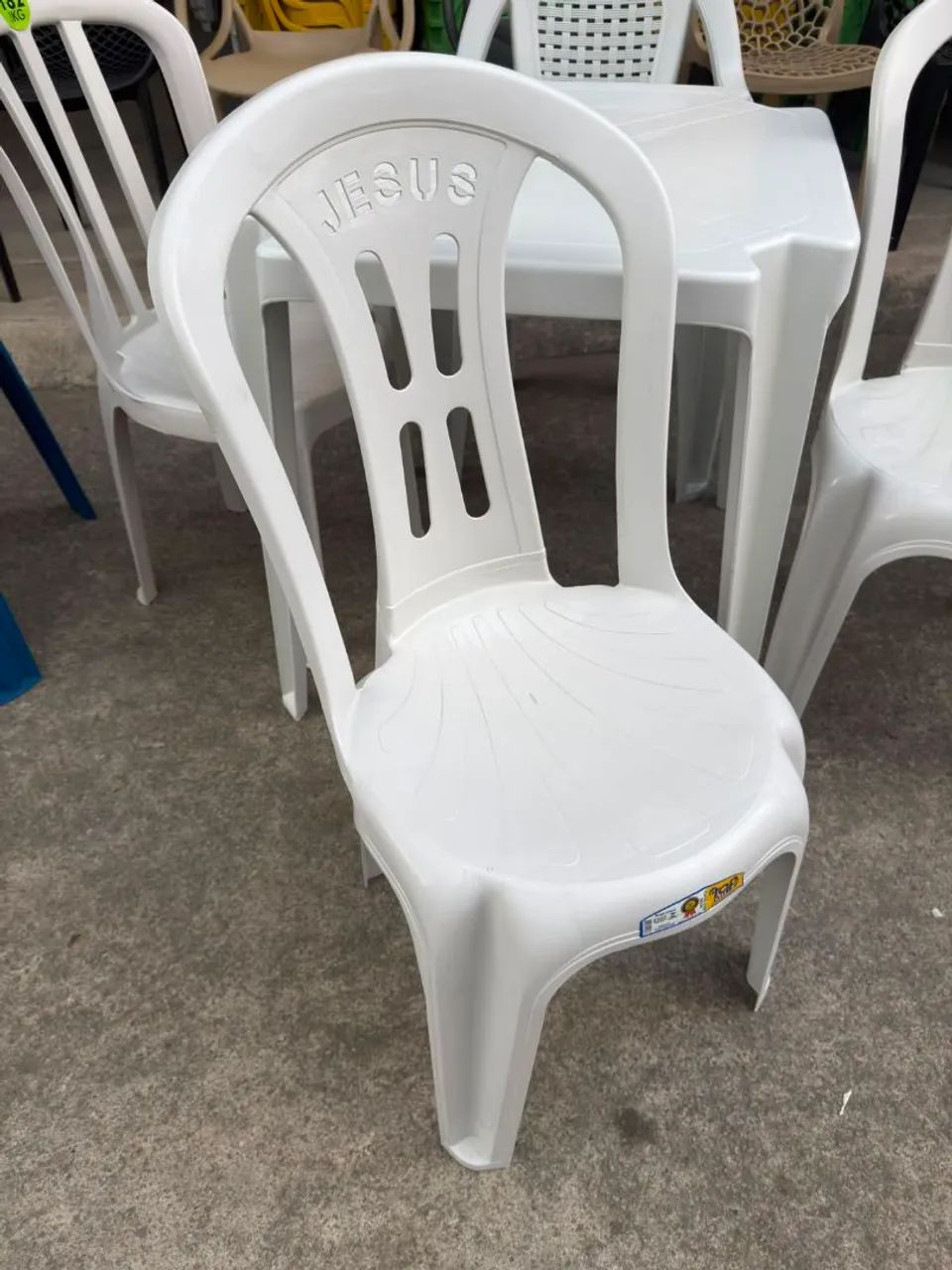Cadeiras plástica DIRETO DA FÁBRICA 