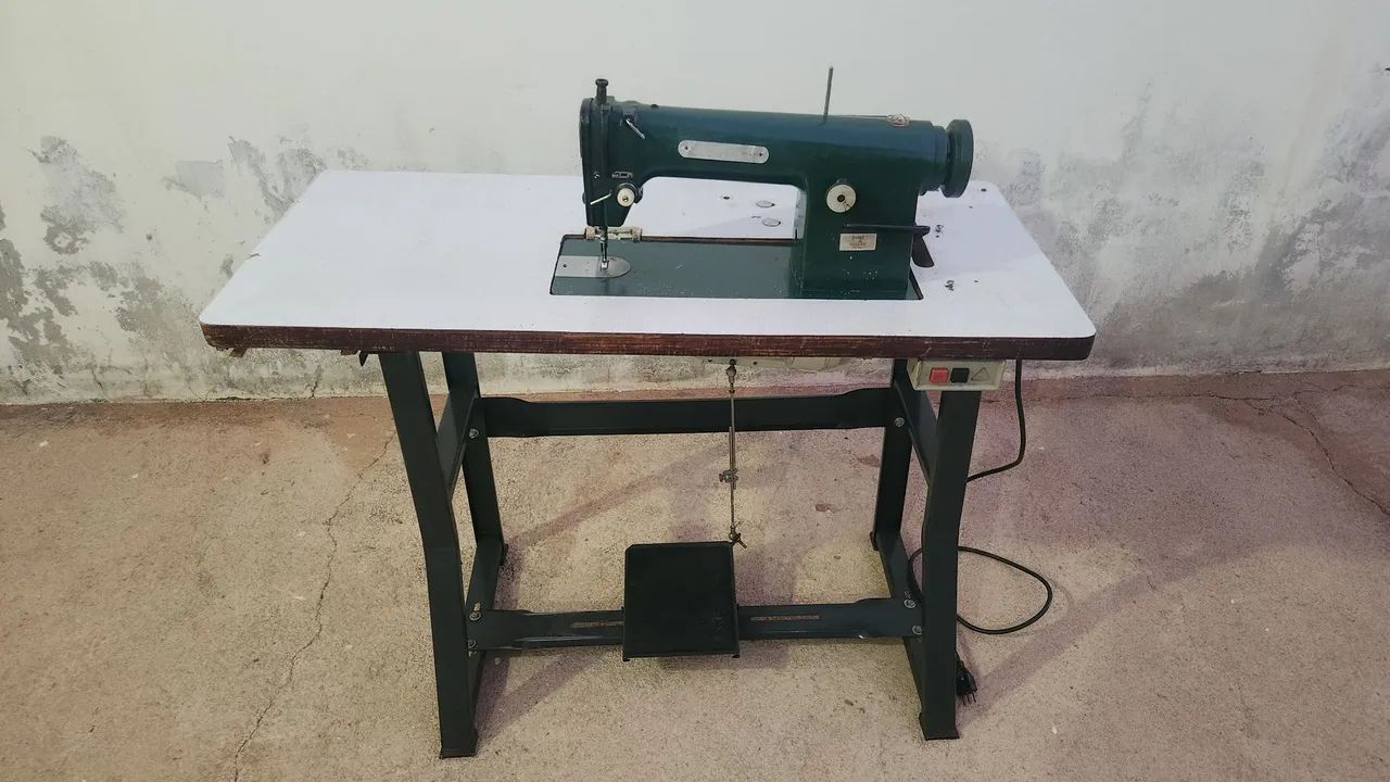 Máquina reta industrial 