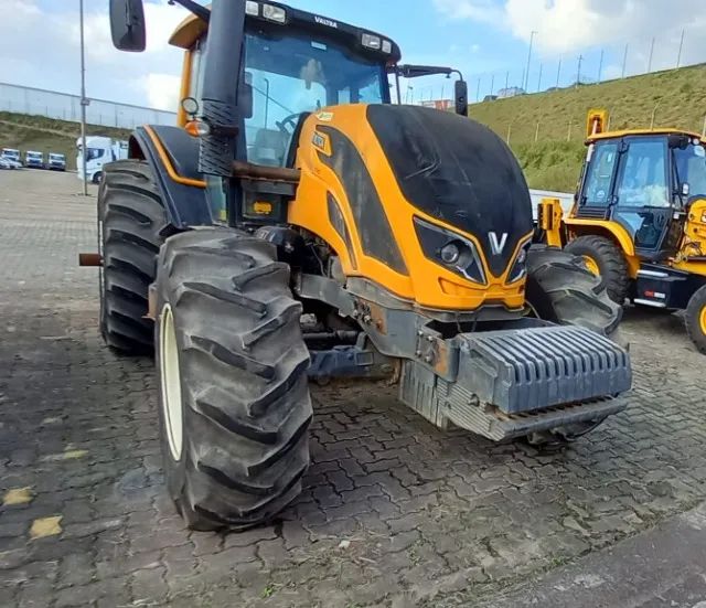 Trator Valtra BH 224 - Foto 3