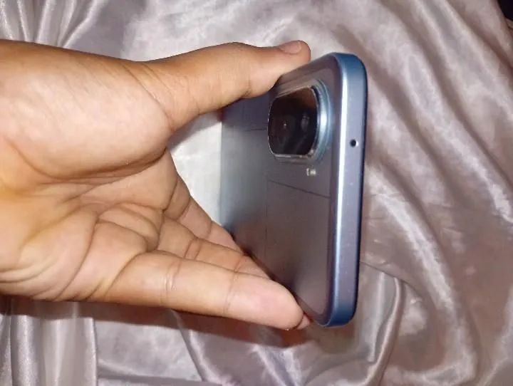 Para venda POCO M7 - Foto 5